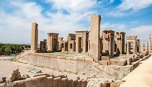 Persepolio griuvėsiai, dėl savo svarbos turintys UNESCO Pasaulio paveldo objekto statusą