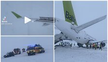 Rygoje &bdquo;Air Baltic&ldquo; lėktuvas nuslydo nuo tako