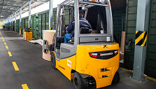 &bdquo;Autoverslas&ldquo; &scaron;į rugsėjį i&scaron;plėtė papildomu nauju 10 tūkst. kv. m sandėliu.