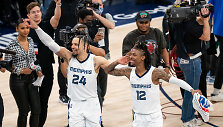 &bdquo;Memphis Grizzlies&ldquo; krep&scaron;ininkai &scaron;venčia pergalę serijoje