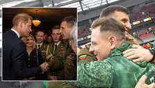 Princas Harry ir Lietuvos kariuomenės atstovai