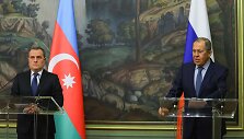 Rusijos užsienio reikalų ministras Sergejus Lavrovas ir Azerbaidžano užsienio reikalų ministras Jeyhunas Bajramovas