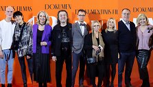 Benas Aleksandravičius su &scaron;irdies drauge Deimante, Gražina Baik&scaron;tytė su Algimantu Mikutėnu, Vytautas Kernagis jaunesnysis, Dalia Kernagienė, Eglė Kernagytė, Edita Mildažytė su &scaron;irdies draugu Sauliumi Pilinku