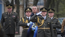 NATO vadovas Jensas Stoltenbergas Kyjive