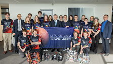 Europos robotikos čempionate pasirodžiusioms vilniečių moksleivių komandoms skirtos stipendijos