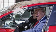 Donaldas Trumpas ir Elonas Muskas
