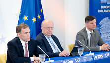 Mindaugas Lingė, Andrius Kubilius, Paulius Saudargas