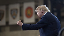 Donaldas Trumpas / Molly Riley/White House / ZUMAPRESS.com