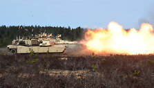 Karinės pratybos su JAV kariuomenės tankais &bdquo;Abrams&ldquo;