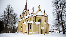 &Scaron;e&scaron;uolėlių &Scaron;vč. Mergelės Marijos, Visų malonių Tarpininkės, bažnyčia
