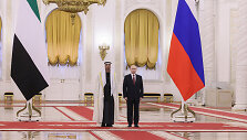 Mohamedas bin Zayedas Al Nahyanas ir Vladimiras Putinas / AP