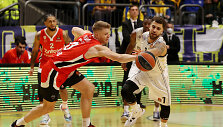 Thomas Walkupas ir Scottie Wilbekinas