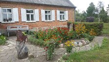 Konkurso &bdquo;Mano kiemas&ldquo; dalyviai Pa&scaron;u&scaron;kevičiai kuria gėlių rojų