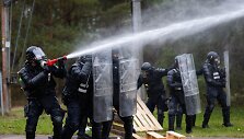 Pratybos Antavilių vandens stotyje / Robertas Riabovas/BNS nuotr.