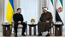 Volodymyras Zelenskis ir Mohammedas bin Zayedas Al Nahyanas / ABDULLA AL-BEDWAWI / AFP