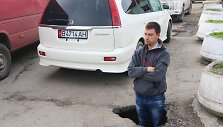 Kauno duobėms reikėtų slėptis akis į akį susitikus su Bi&scaron;keke esančiomis duobėmis