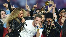 Beyonce, Chrisas Martinas ir Bruno Marsas