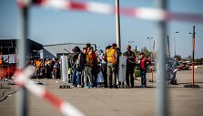 Migrantai kerta Vengrijos &ndash; Austrijos sieną