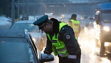 Tarptautinės Antikorupcijos dienos i&scaron;vakarėse Vilniuje surengta akcija &bdquo;Ky&scaron;is i&scaron;purvina&ldquo;