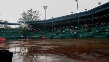 ATP turnyras Hiustone nevyksta dėl prastų oro sąlygų
