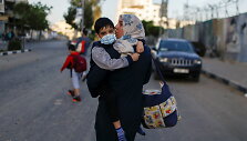 Palestinos gyventojai evakuojasi