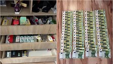 Kauno policijos sulaikyti neteisėti elektroninių cigarečių skysčių buteliukai ir vienkartinės elektroninės cigaretės