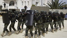 Palestinos nacionalinės saugumo pajėgos pratybų metu