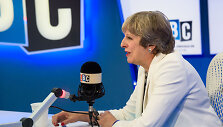 Theresa May radijo LBC laidoje