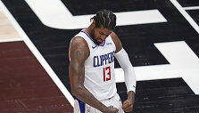 7-10. Paulas George'as (&bdquo;Los Angeles Clippers&ldquo;) &ndash; 45,6 mln. JAV dolerių