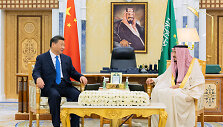 Kinijos prezidentas Xi Jinpingas susitiko su Saudo Arabijos karaliumi Salmanu bin Abdulazizu Al Saudu