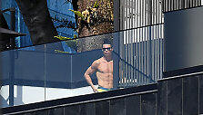 Cristiano Ronaldo savo namuose Portugalijoje.