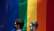  LGBT