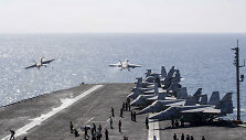 JAV karinės operacijos lėktuvne&scaron;yje / Us Navy/U.S. Navy / ZUMAPRESS.com