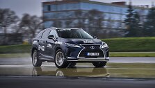 &bdquo;Lexus RX&ldquo;
