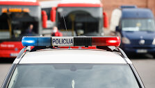 Pareigūnai stotyse tikrino keliautojų dokumentus