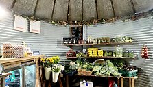 Old Oaks Farm / SWNS / Old Oaks Farm / SWNS