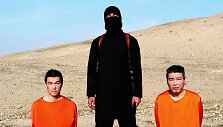 Islamo valstybės įkaitai: Kenji Goto (kairėje) ir Haruna Yukawa