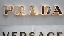 &bdquo;Prada&ldquo;, &bdquo;Versace&ldquo;