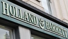 &bdquo;Holland & Barrett&ldquo;