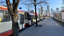 Prie Baltojo tilto dėl nutrūkusio laido sustojo troleibusų eismas