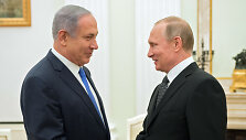 Benjaminas Netanyahu ir Vladimiras Putinas Maskvoje