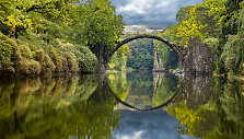 Rakotzbr&uuml;cke, dar žinomas kaip Devil&rsquo;s Bridge (Velnio tiltas)