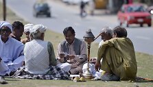 Pakistane po 19 metų pertraukos bus sura&scaron;omi gyventojai