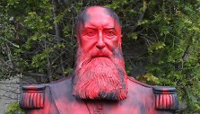 Leopoldo II statula