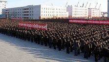 Kim Jong Uną palaikantys mitingai &Scaron;iaurės Korėjoje