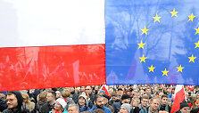 Lenkijoje &ndash; protestas prie&scaron; Vyriausybę