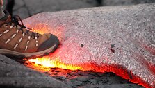 VIDEO kadras: What you can learn from a quick step on hot lava.