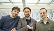 Dirbtinio intelekto sukurti fermentai sveikatai ir tvariai gamybai: Lietuvos komanda pateko į &bdquo;Young Inventors Prize 2025&ldquo; geriausiųjų de&scaron;imtuką