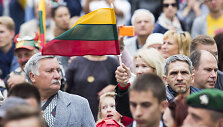 Valstybės vėliavų pakėlimo ceremonija
