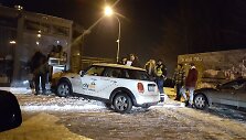 &bdquo;Citybee&ldquo; automobilis Vilniuje rėžėsi į lauko kavinę.